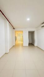 Mustafa Centre (D8), Retail #592427201